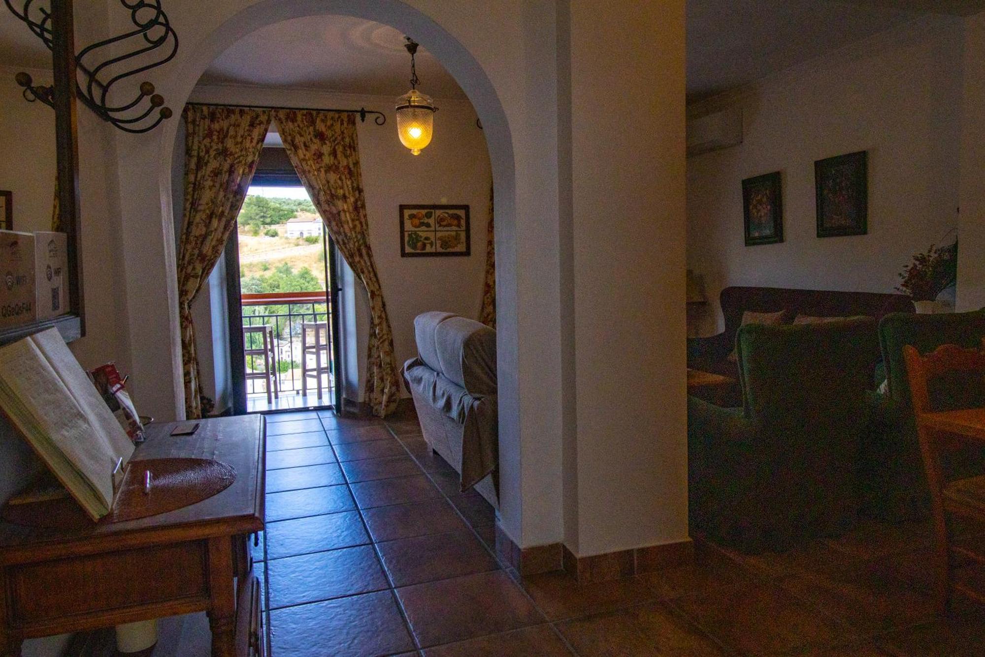 La Casa De La Lela Βίλα Setenil De Las Bodegas Δωμάτιο φωτογραφία